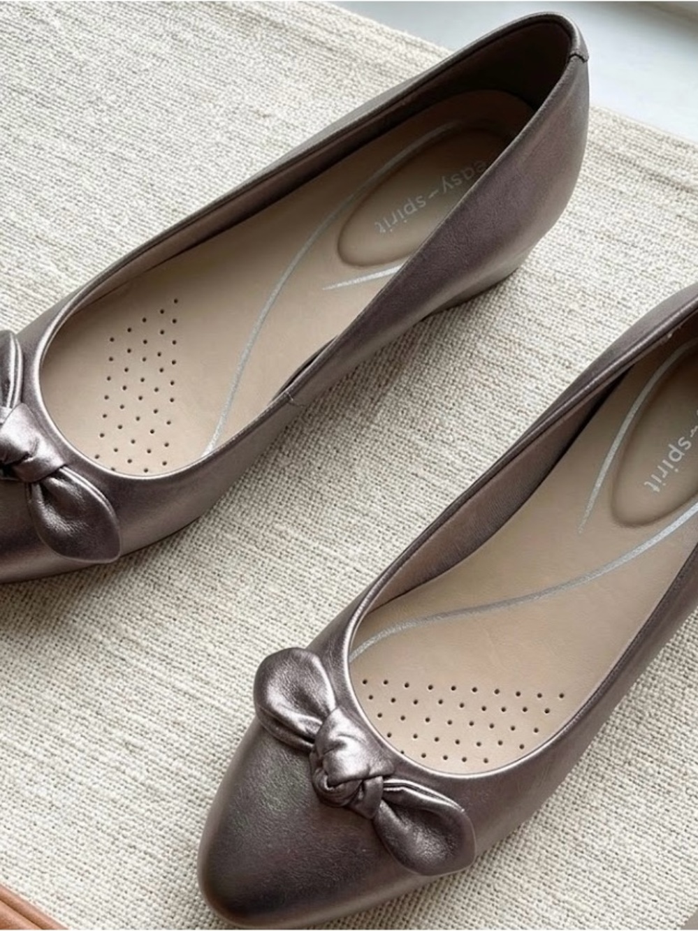 Easy Spirit metallic Brown Loafers with Bow Accent